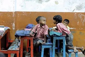 Instruction Prints: Schoolchildren in a school for Tomorrow Foundation India