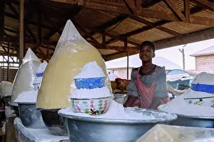 Somebody Prints: Selling cassava flour