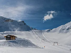 Alps Prints: Skigebiet auf der Zugspitze (2962m)