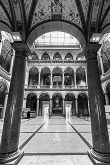 Culture Prints: Skylight and round arches in the University of Applied Arts and Museum
