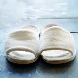 Resort Prints: Slippers