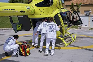 Helicopter Prints: The SMUR helicopter transports patients 7 days a week