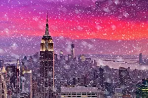 Hudson Prints: Snow falling down in New York City