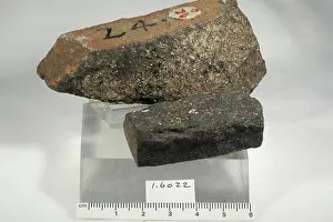 Mineral Prints: Spinel. minerals. Asia; India; Madurai District; Ganguvarpatti