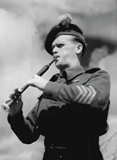 Flute Prints: Splendid Types of men of the famous Scottish regiment