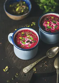 Weight Loss Prints: Spring detox beetroot soup with mint