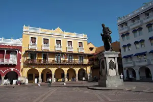 Street Scene Prints: Statue Of Pedro De Heredia On Plaza De Los Coches, Cartagena, Colombia