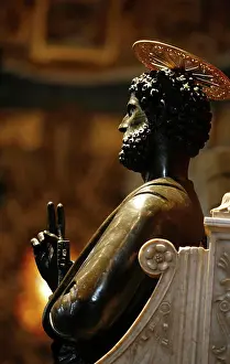 Human Representation Prints: Statue of St. Peter in St. Peter´s Basilica, Vatican, Rome, Lazio, Italy, Europe