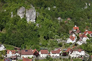 Shapes Prints: Streitberg, market town of Wiesenttal