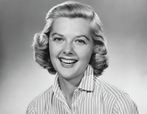 Open Collar Prints: Studio portrait of young woman smiling