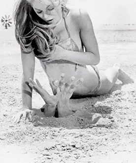 Actress Prints: Susanne Benton, on-set of the Film, 'Cover Me Babe', 20th Century-Fox, 1970