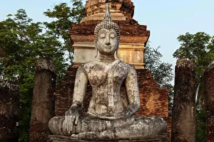 Carved Prints: Thailand, Sukothai, Cracked, seated