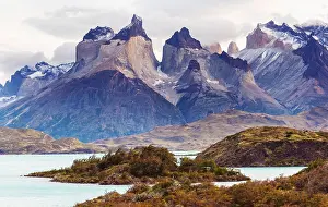 Berg Prints: Torres Beautiful mountain landscapes in Torres Del Paine National Park