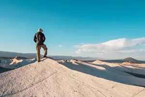 Ungewohnlich Prints: Tourist in Campo de Piedra Pomez Tourist overview fantastic Scenic landscapes of Northern Argentina
