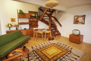 : UK, England, London, Hoxton, Geffrye Museum, Reconstructed 1955-1965 Sitting Room