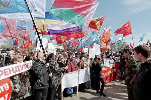 Inscription Prints: Ukraine conflict, protest meeting of the People's Assembly Antimaidan