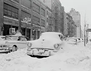 City Living Prints: USA, New York City, looking East from 47th Street and Third Avenue, winter