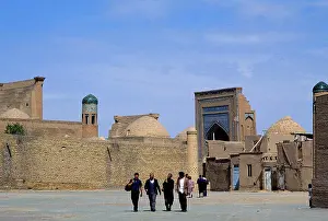 Street Scene Prints: Uzbekistan, Khiva, Old City, Street Scene