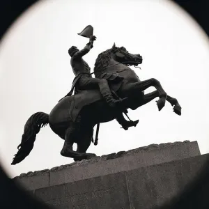 Discovery Prints: victorious horse and rider statue