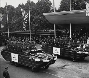 1946 Prints: Victory Day -- Victory Day in London