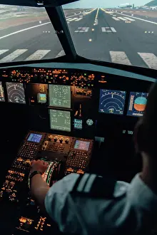 Turning Prints: View from the cockpit of a commercial airplane simulator