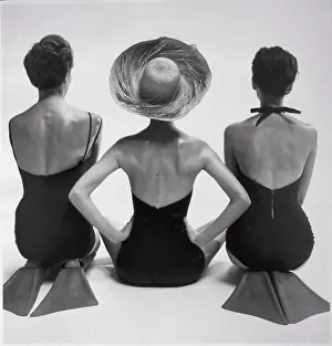 Lcgr Prints: Back view of fashion models in swim suits