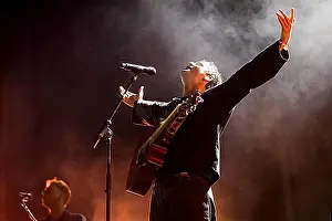 Saxony Prints: Vincent Waizenegger, singer of the band Provinz at the Highfield Festival on Friday