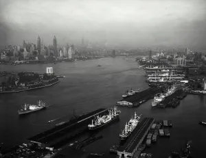 Lower Prints: Vintage Photograph. Aerial view of Brooklyn docks with Lower Manhattan skyline