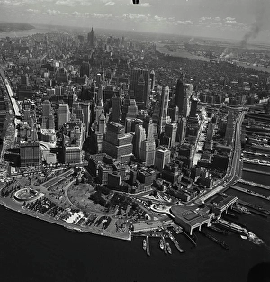 Populated Prints: Vintage Photograph. Aerial view of Manhattan from over Upper Bay, New York City, Frame 2