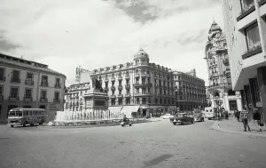Street Scene Prints: Vintage Photograph. Main Street in Granada Spain