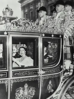Capital Cities Prints: Vintage photograph. Her Majesty Queen Elizabeth II