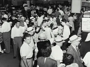 Mall Prints: Vintage photograph. R.H. Macy department store