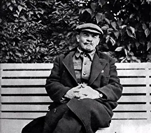 Revolution Prints: Vladimir Lenin in Gorki. August - September 1922 by Anonymous /State Museum of History