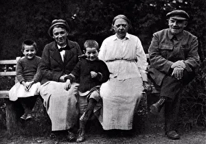 Revolution Prints: Vladimir Lenin, Nadezhda Krupskaya