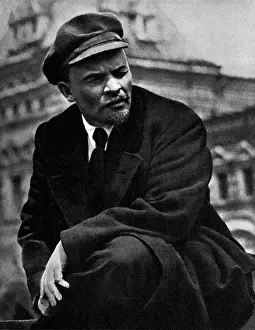 Revolution Prints: Vladimir Lenin on the Vsevobuch Parade on May 25