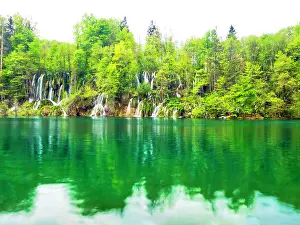 Agua Prints: Waterfalls in the Parco Nazionale dei laghi di Plitvice
