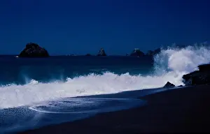 Waves crashing on the beach