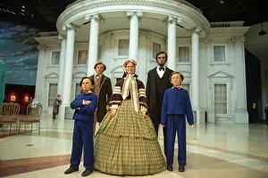 Exhibit Prints: Wax sculpture family of Abraham Lincoln inside of the Lincoln Museum in Springfield