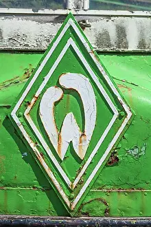 Firm Prints: Werder bremen logo on the radiator grill of a vintage car