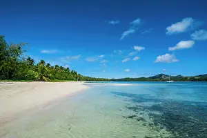 Non Urban Prints: White sand beach and turquoise water at the Nanuya Lailai Island