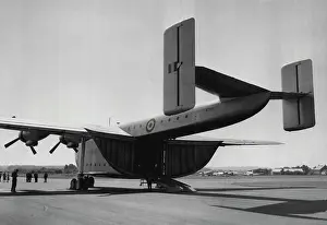 Aeronautics Prints: Wide Open For Britain's Shop-Window Air Show -- A Beverley R